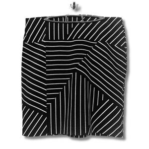 RICKI’S Plus size black and white striped pencil skirt ~ Stretchy LARGE XL 1X